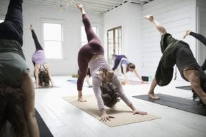 zajecia yogi dla pracownikow