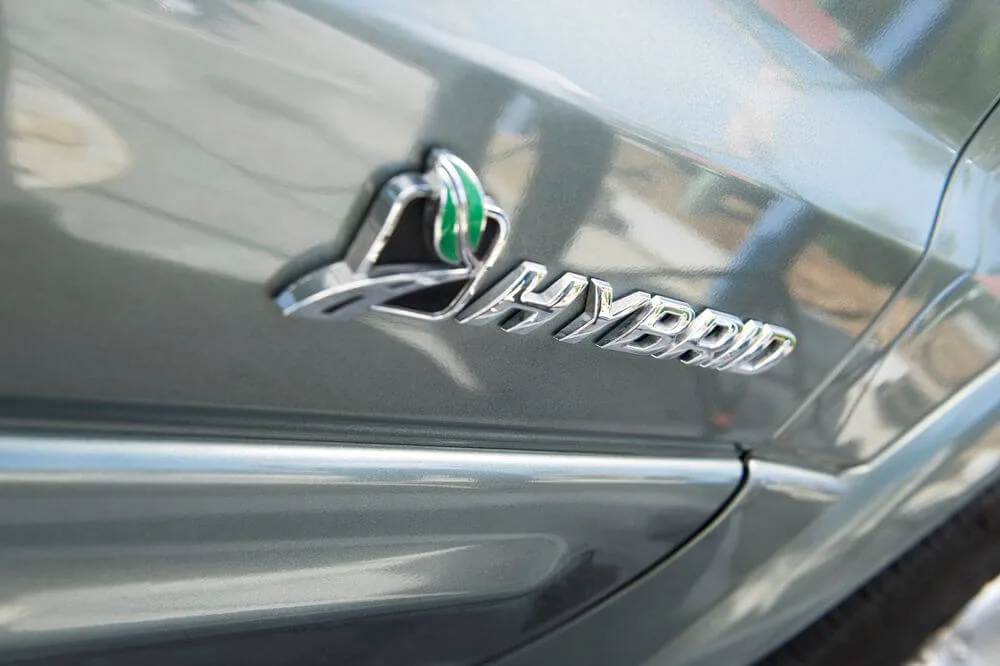 MHEV – co to znaczy miękka hybryda (mild hybrid)?