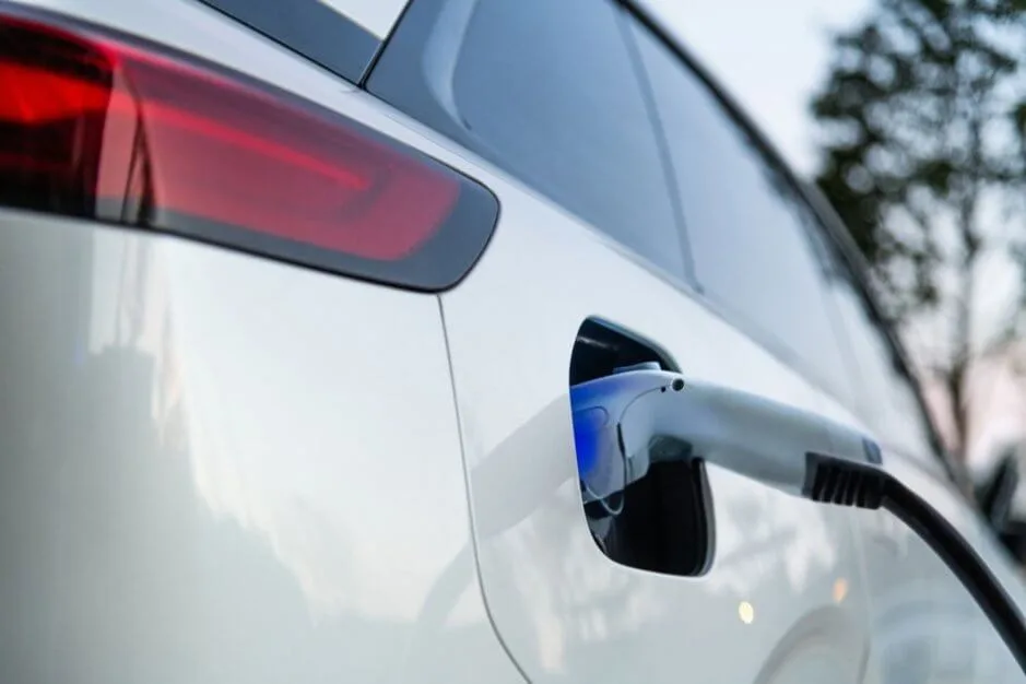 Koniec dopłat. Co dalej z elektrykami?